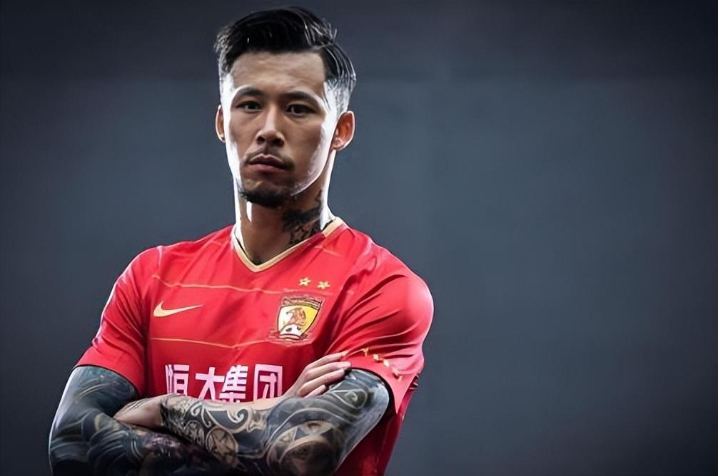 如意官网登录入口-穆斯卡特胆子真大!上港与申花的德比战,依然敢让这位老将首发